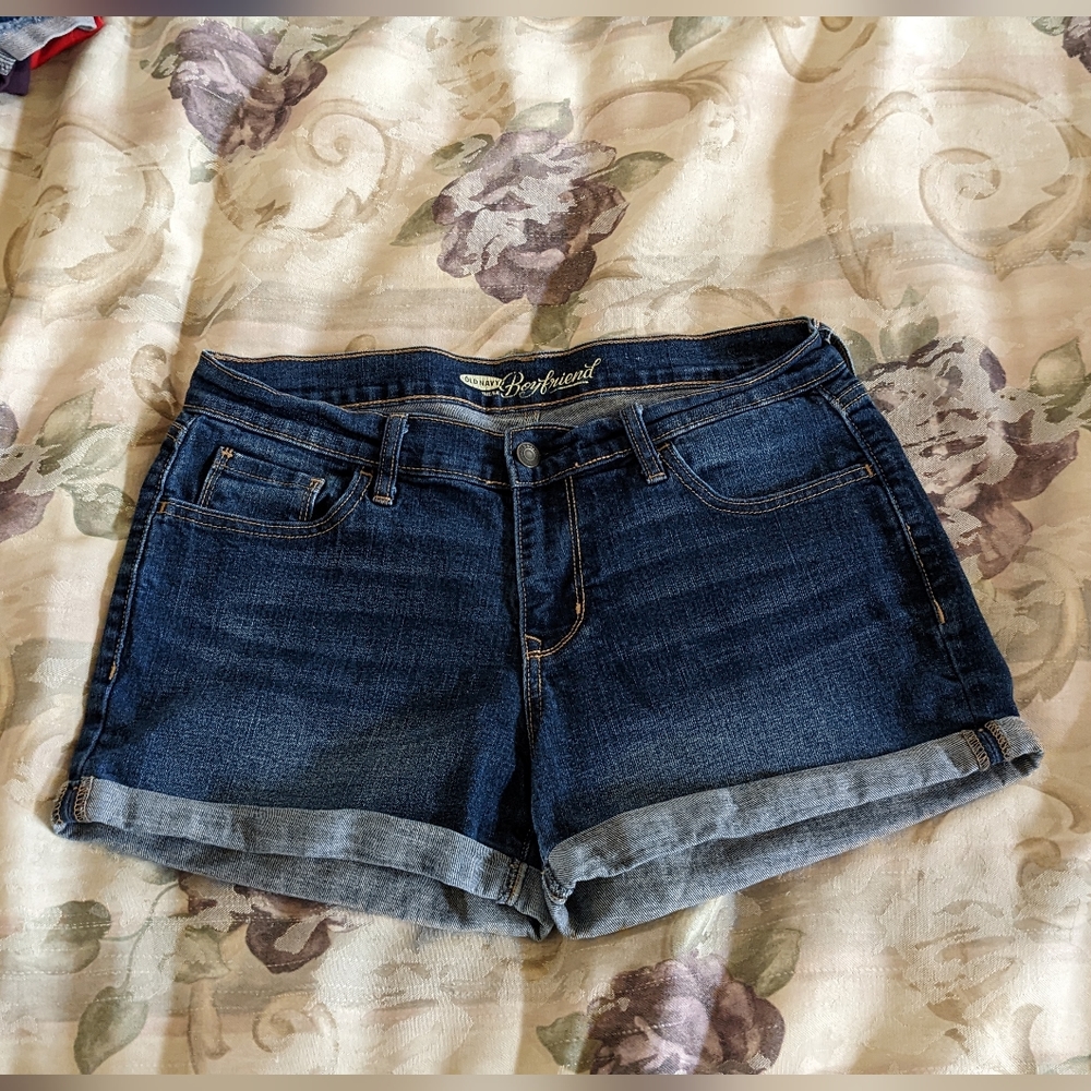 OLD NAVY Midrise Boyfriend Shorts